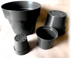 Anderson Pots Round-Bottom-Drainage